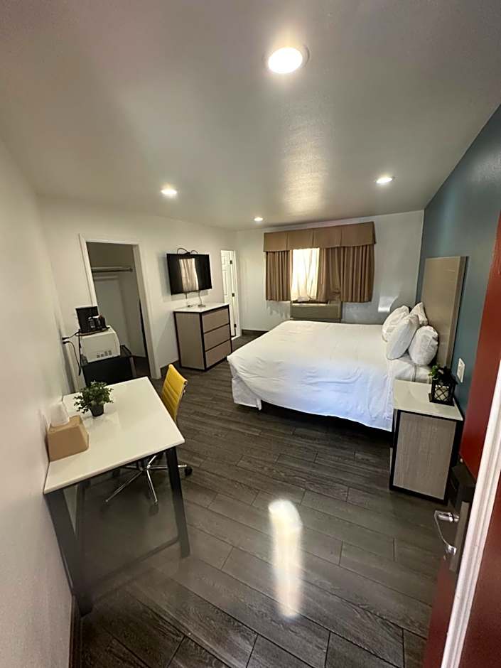 Town and Country Inn