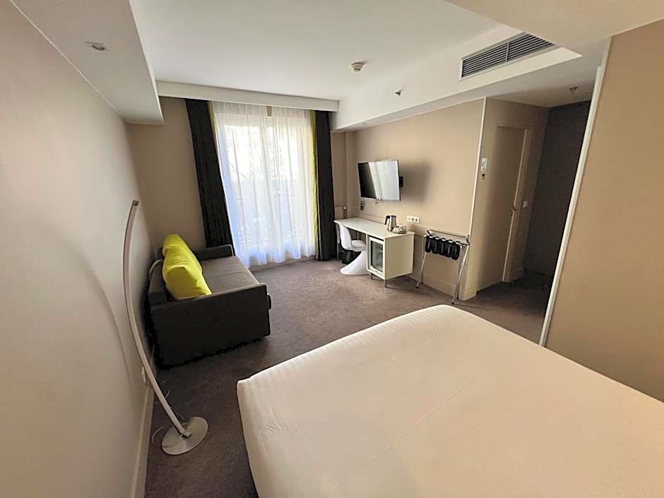 Holiday Inn Paris-Auteuil By IHG