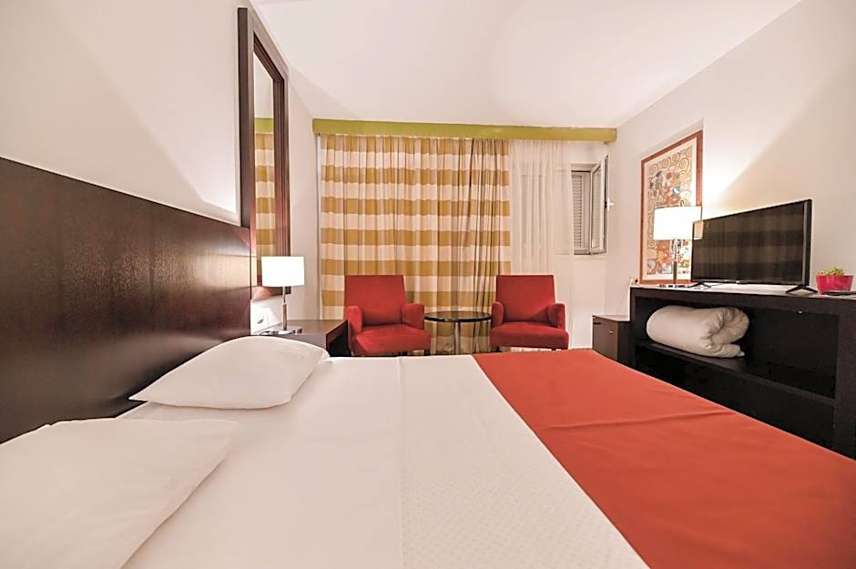 Hotel International