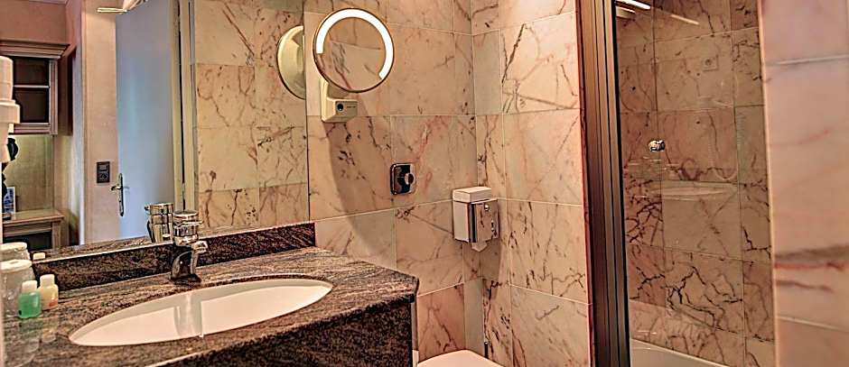 Hotel Du Midi Paris Montparnasse