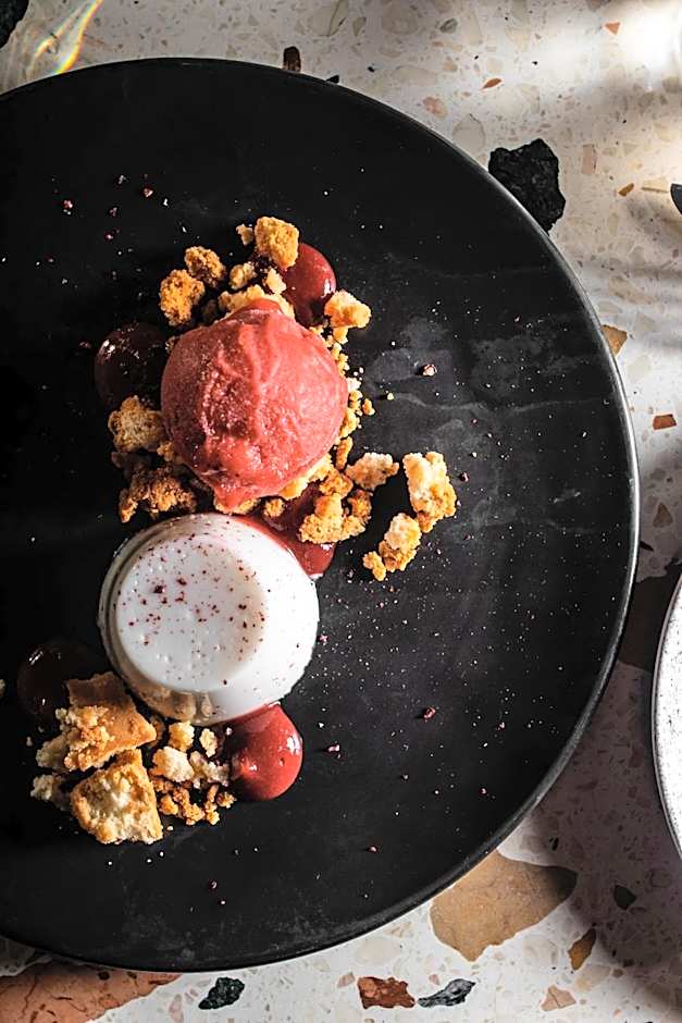 Ovolo Canberra, a Wyndham Hotel