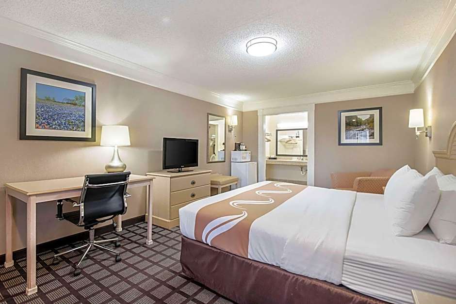 Quality Inn Near Lake Marble Falls