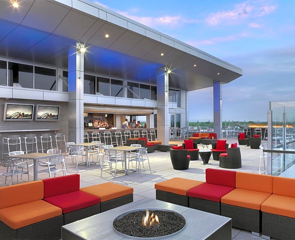 The Broadway Columbia - a DoubleTree by Hilton Hotel