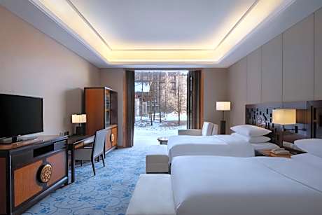 Twin Room with Courtyard View