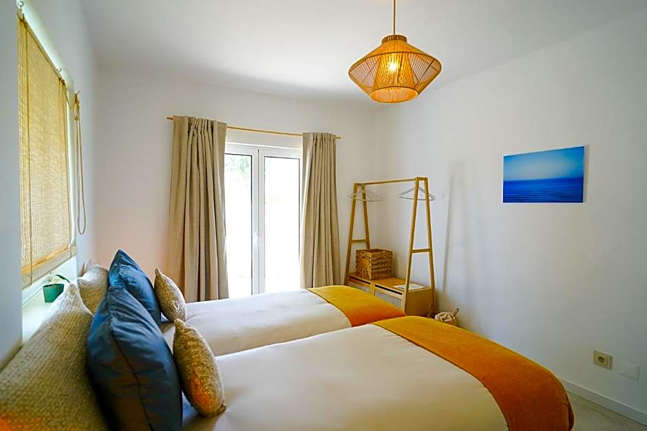 Birds of Paradise - Boutique Surf Lodge