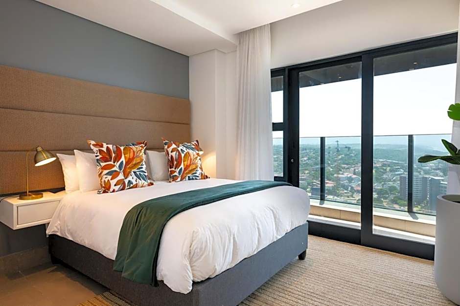 Opulent Oceans Apartment 2505 with Sea Views