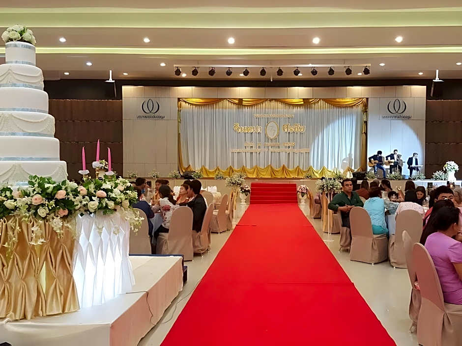 Bunjongburi Hotel
