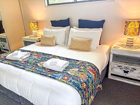 Villa with Garden View