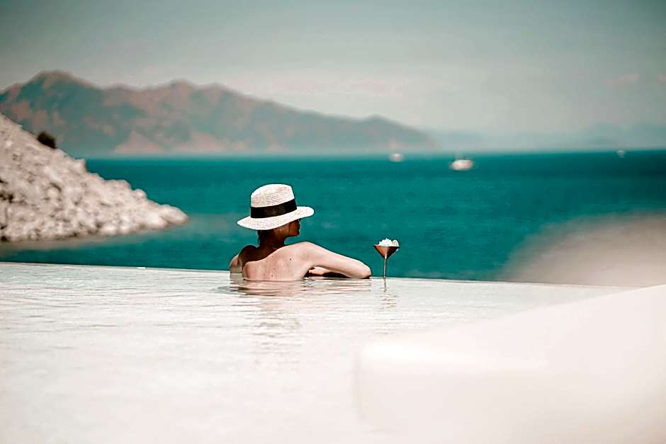 Perios Beach House - Adults Only