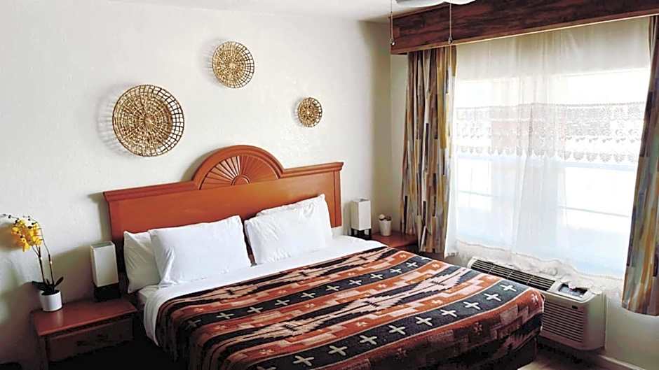 The Classic Desert Aire Hotel