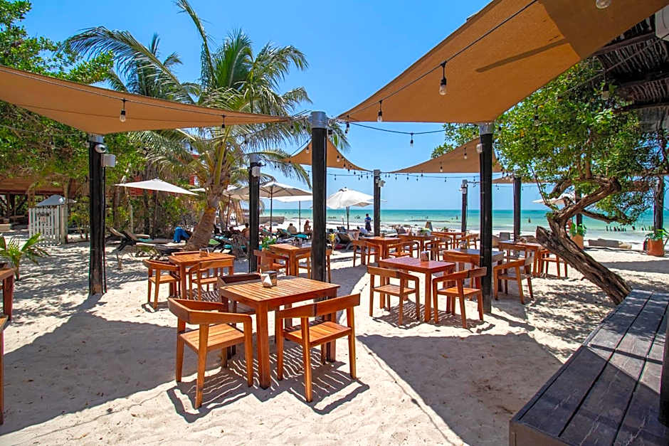 HAU Holbox, Oceanfront Boutique Hotel