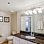 Beach Palms- Unit 102