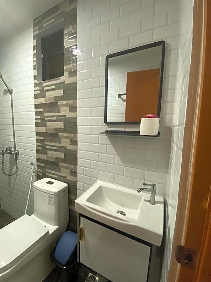 Alona Grove Tourist Inn