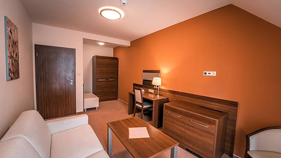 Dom zdravia - KÚPELE PIENINY