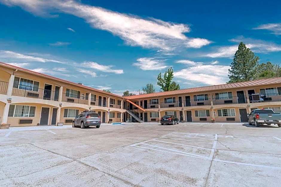 The Yosemite Inn
