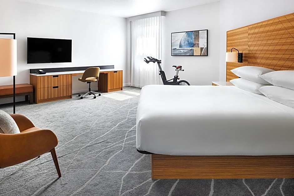 Delta Hotels by Marriott Grande Prairie Airport