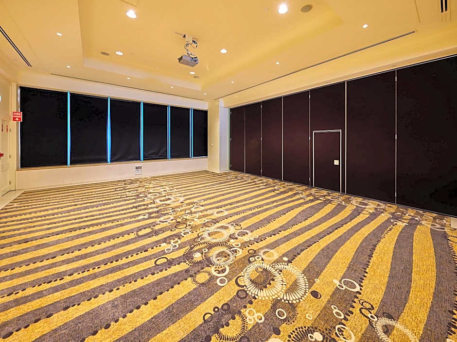 Pullman Reef Hotel Casino