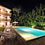 Live Hotel Boutique (Adults only)