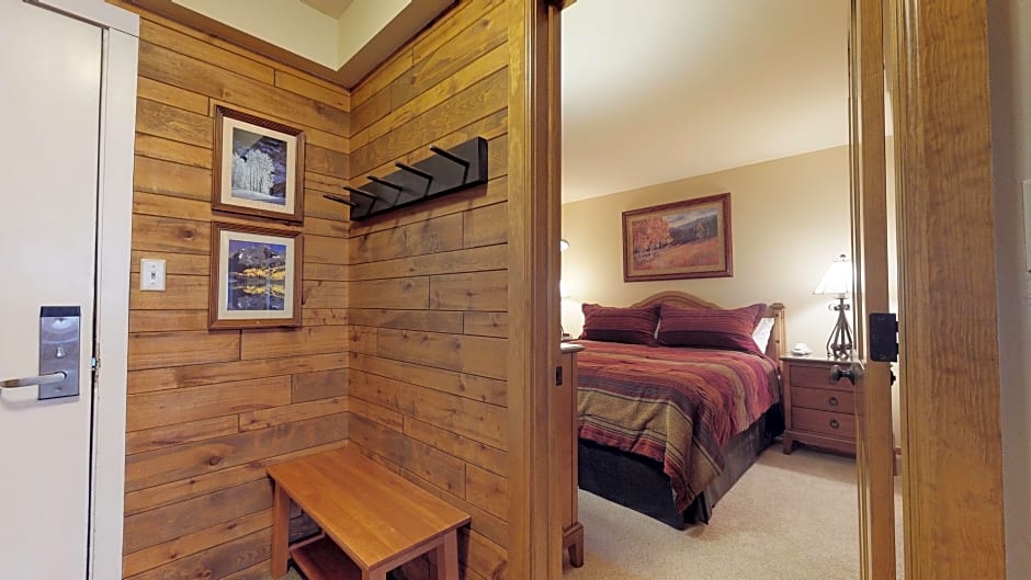 Montaneros in Vail, a Destination by Hyatt Residence