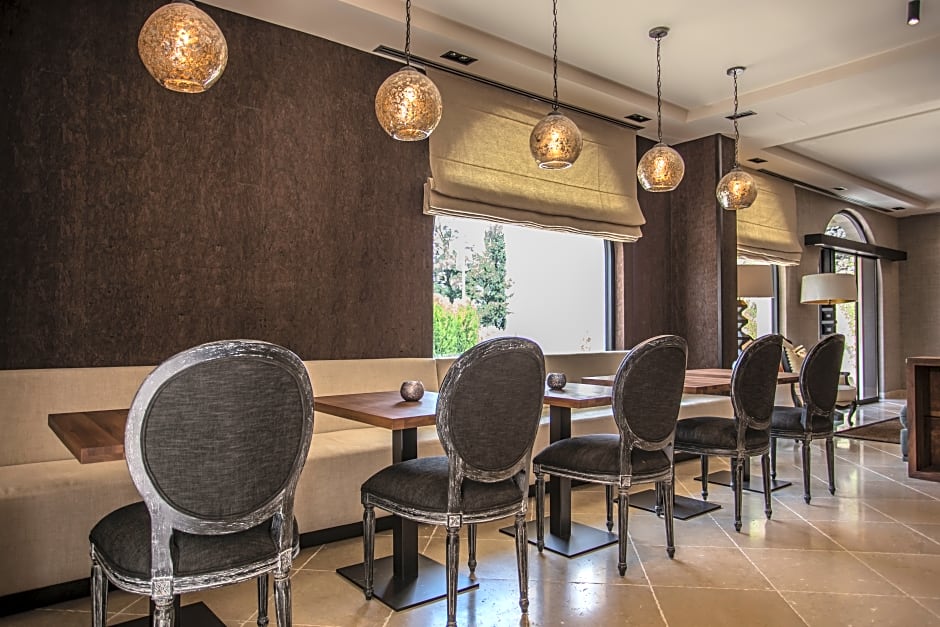 Adiya Signature Hotel ex Pietra