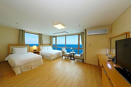 Family Twin Room with Ocean View