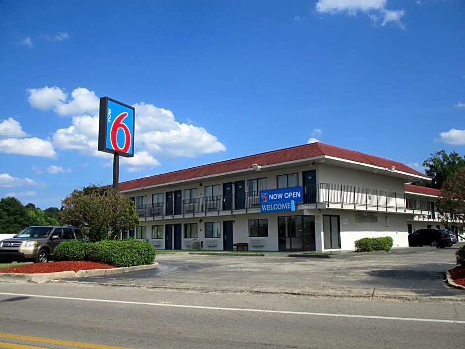 Motel 6-Meridian, MS