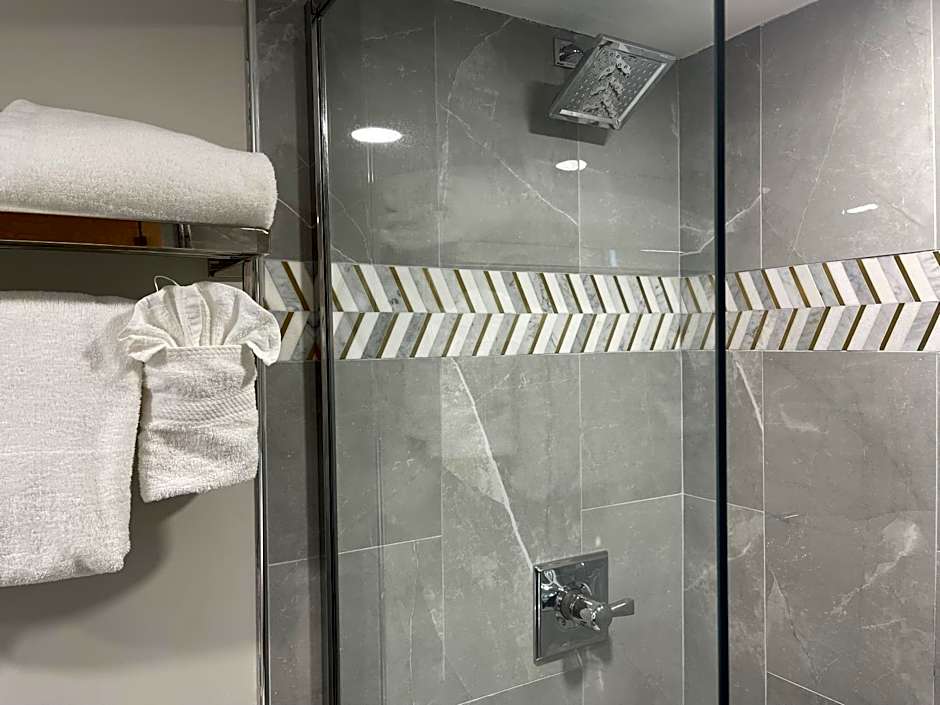 Chateau Hotel and Conference Center