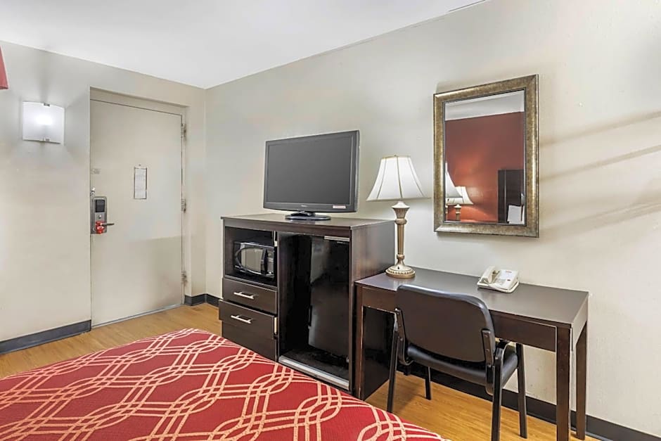 Econo Lodge Research Triangle Park