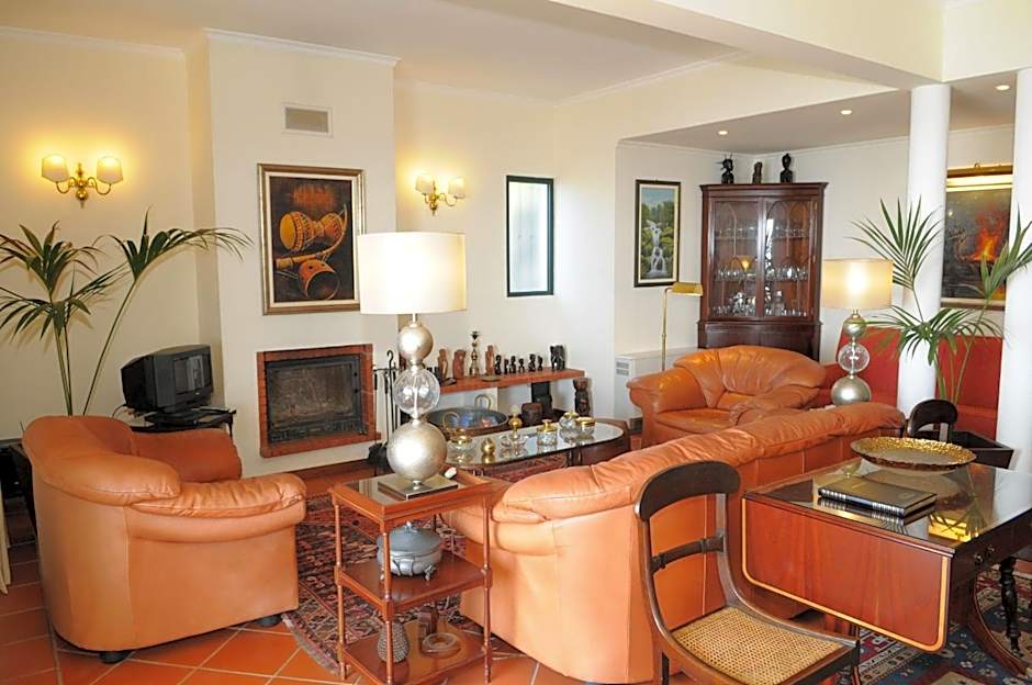 An uninterrupted 180 overlooking the Atlantic Ocean