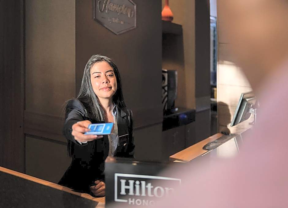 Hampton Inn By Hilton Bogota Usaquen