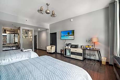 Standard Double Suite