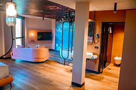 King Suite with Spa Bath