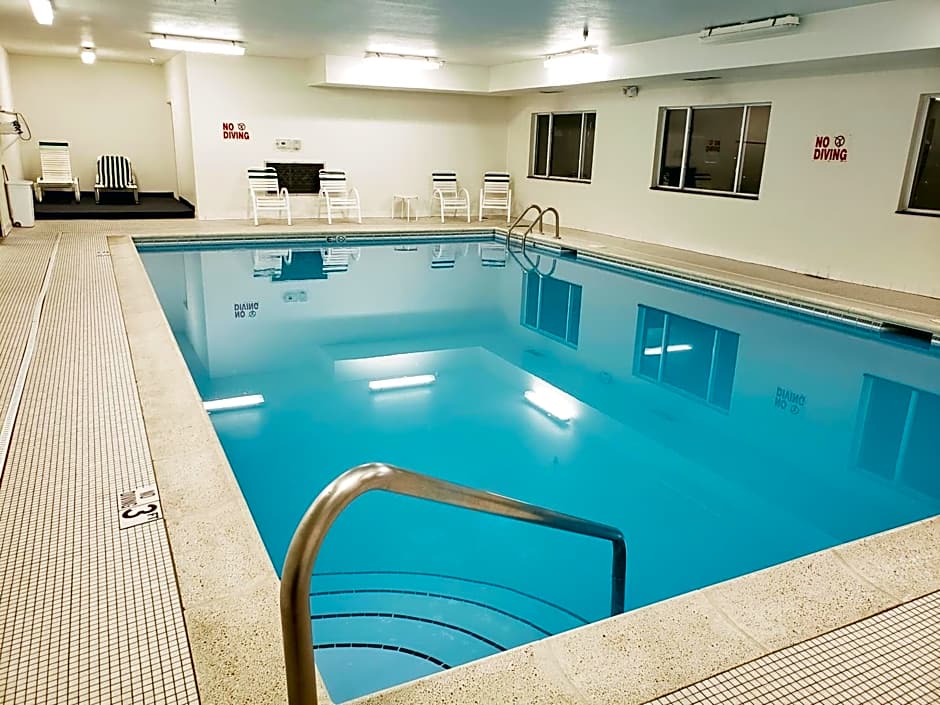 Days Inn & Suites by Wyndham Morris/I-80