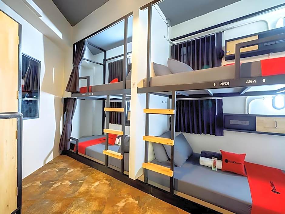 Episode 11 Hostel Sukhumvit