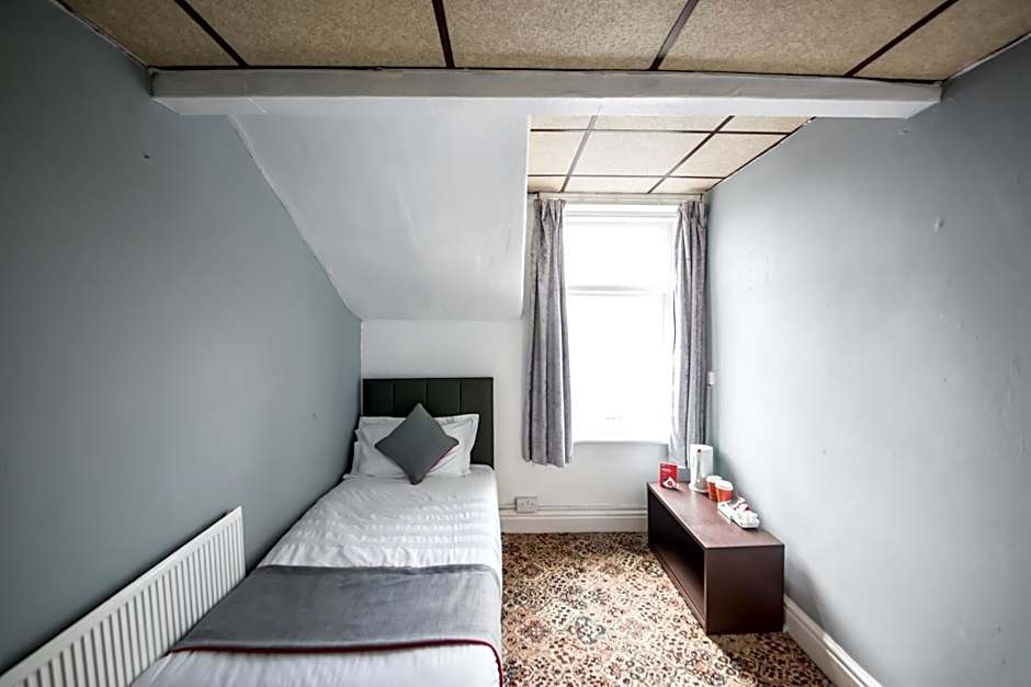 MyRoomz Silver Strand Hotel