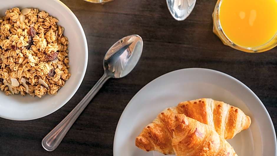 Holiday Inn Express Leigh - Sports Village By IHG