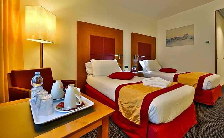 Crowne Plaza Venice East By IHG