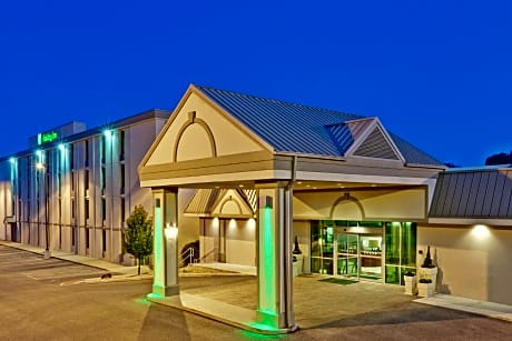 Holiday Inn Bloomington-University Area by IHG
