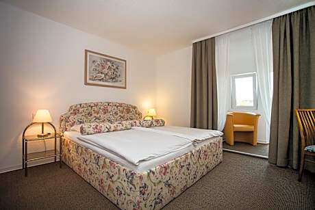 Small Double or Twin Room