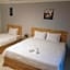 Lucky hostel and guesthouse