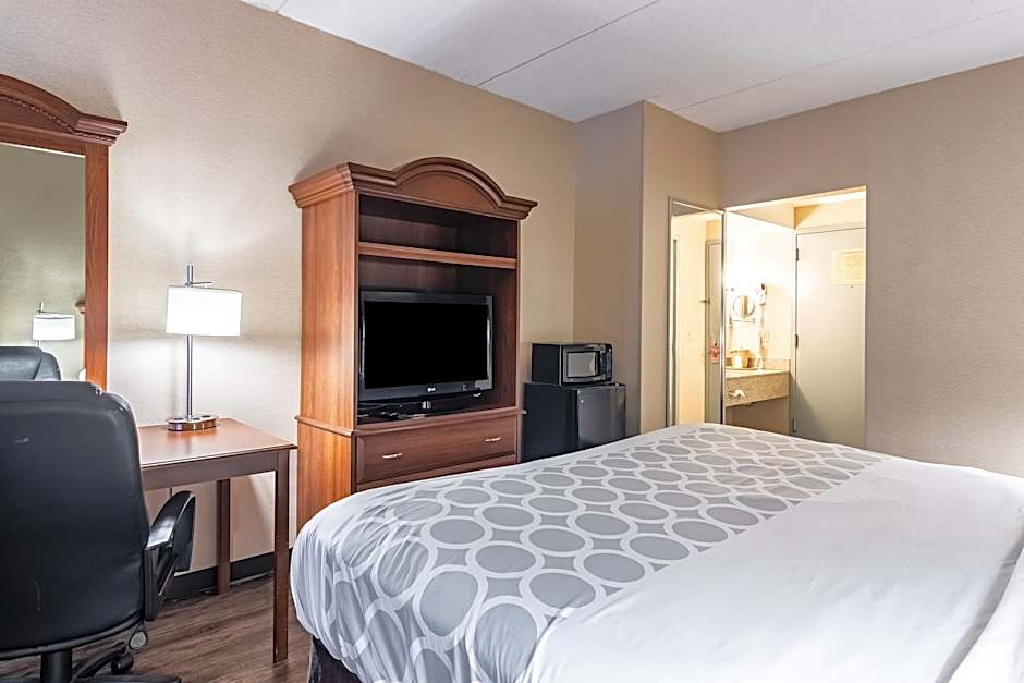 Wexford Inn & Suites