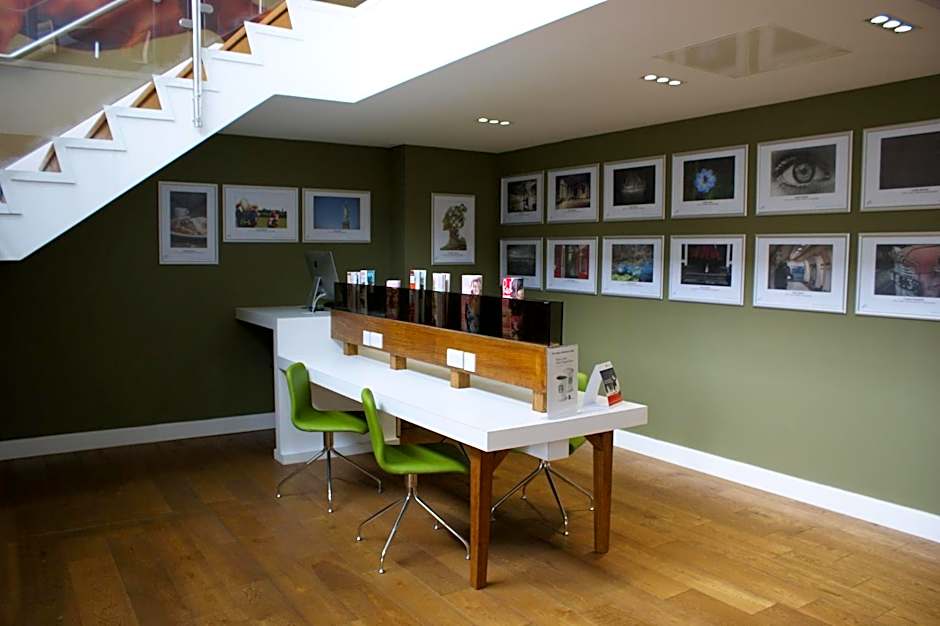 Holiday Inn Huntingdon Racecourse By IHG
