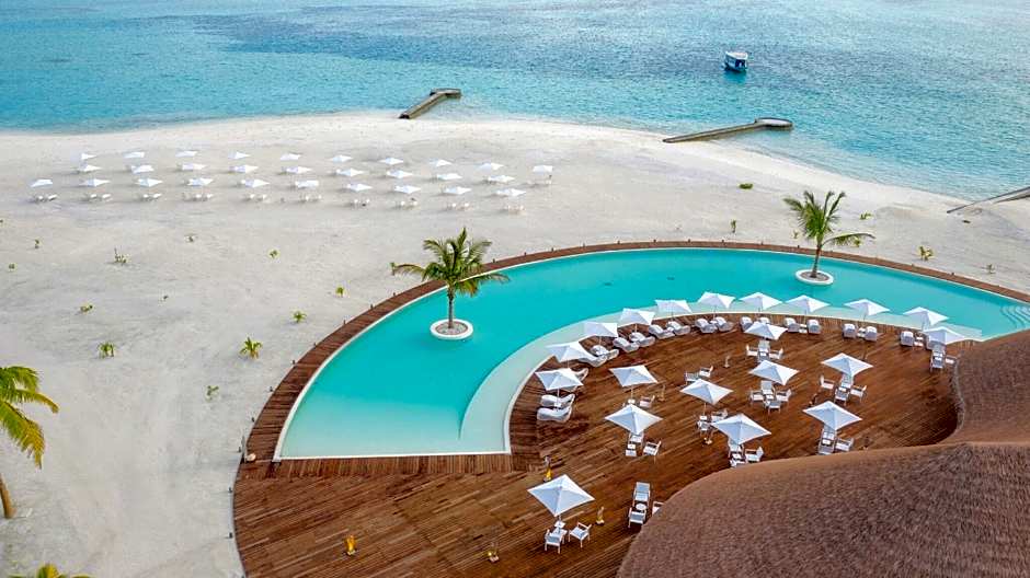 Cinnamon Velifushi Maldives