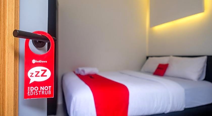 RedDoorz near Ambarrukmo Area