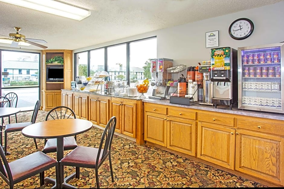 Days Inn by Wyndham Valdosta I-75