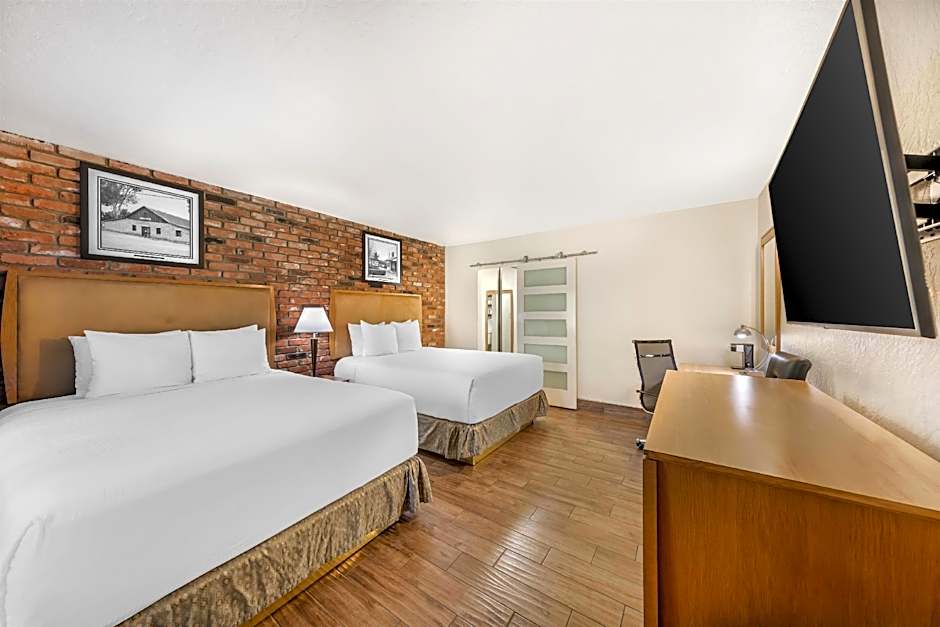 Best Western Pine Tree Motel