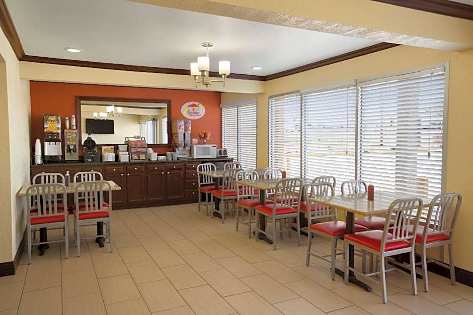 Super 8 By Wyndham Woodward – Woodward, OK