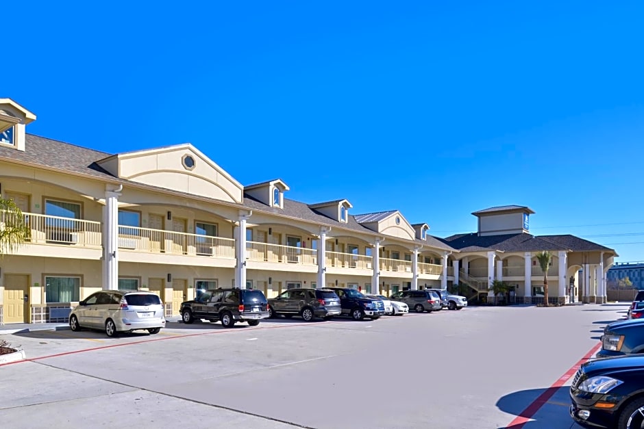 Americas Best Value Inn & Suites - Houston/Hwy 6 & Westpark