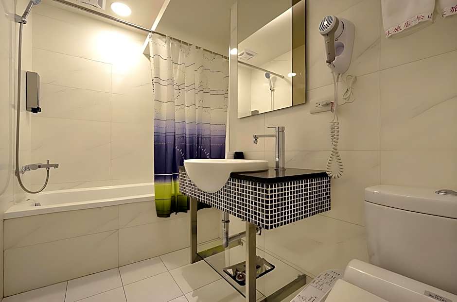 Shin Shin Hotel - Songshan