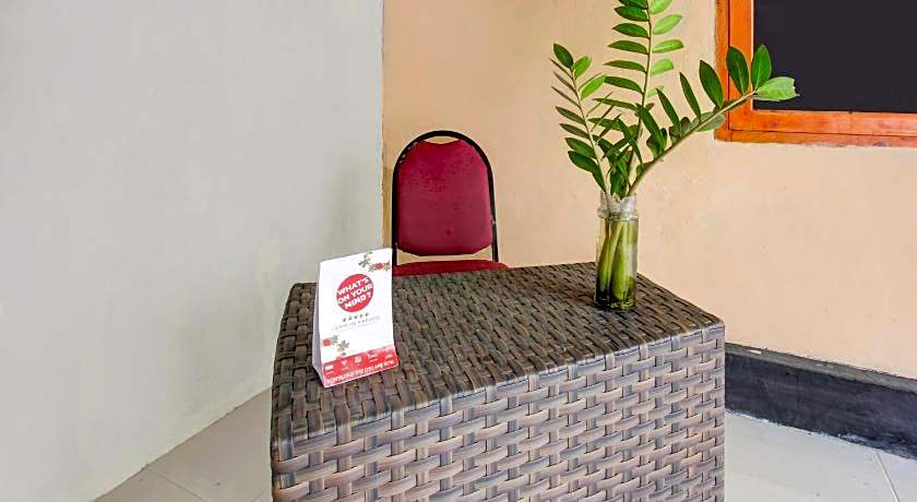 OYO Life 93155 Wisma Sarah